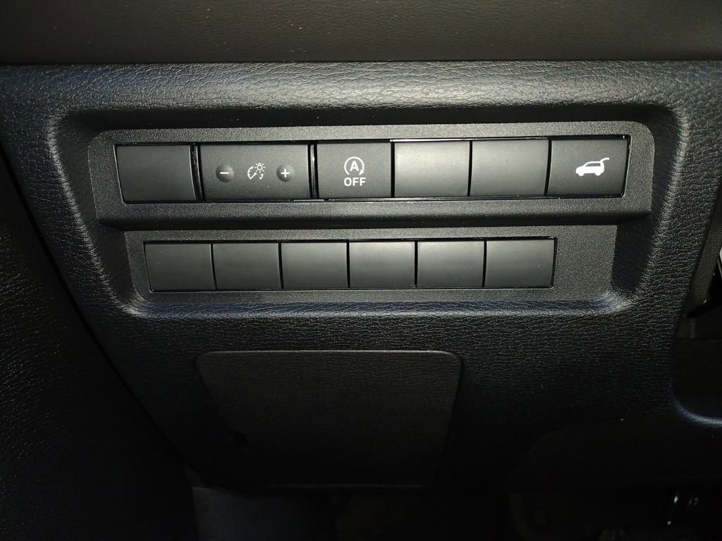 New 2026 Mitsubishi Outlander SE image 20
