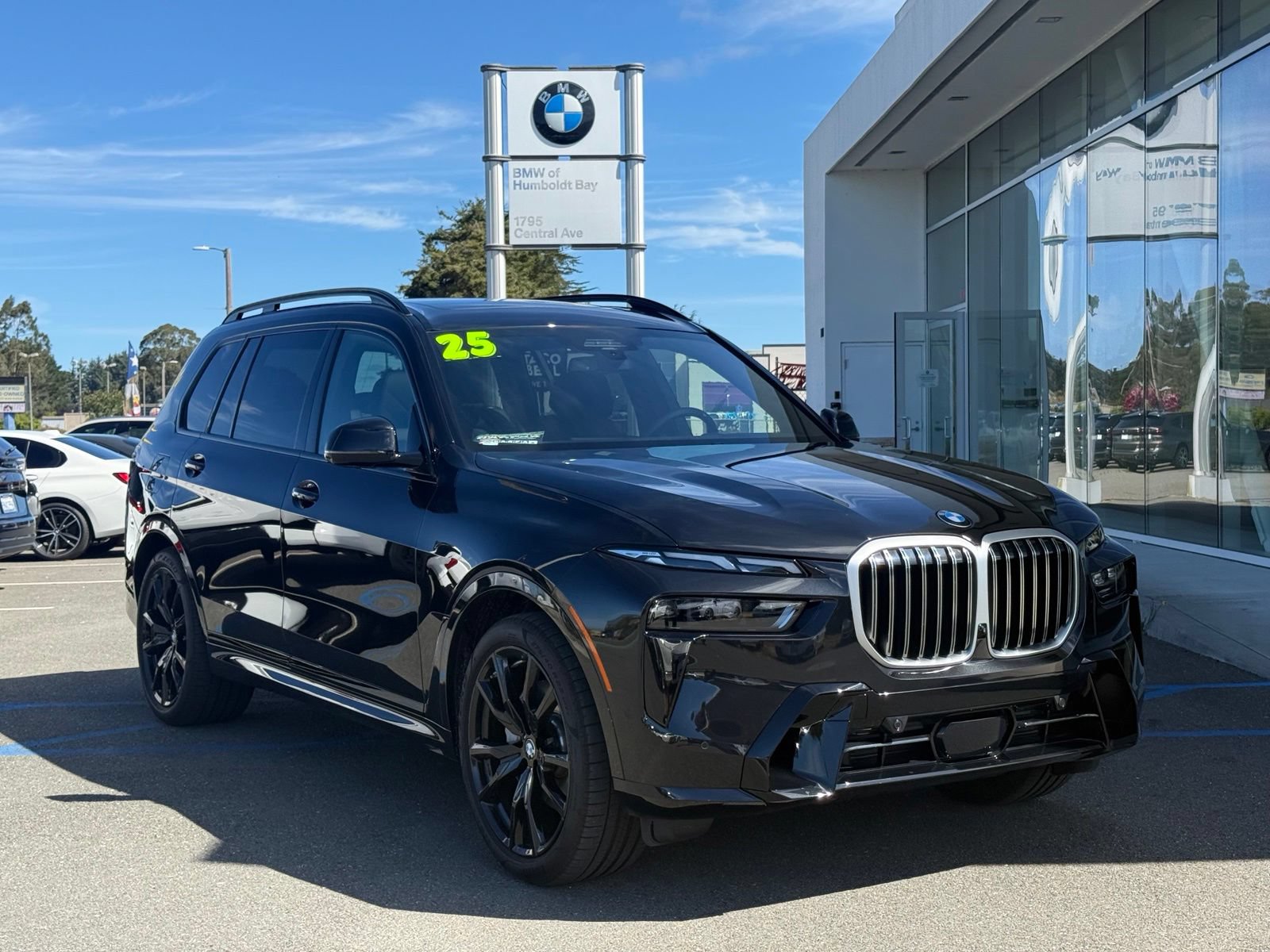 Used 2025 BMW X7 xDrive40i w/ M Sport Package AWD/4WD video 1