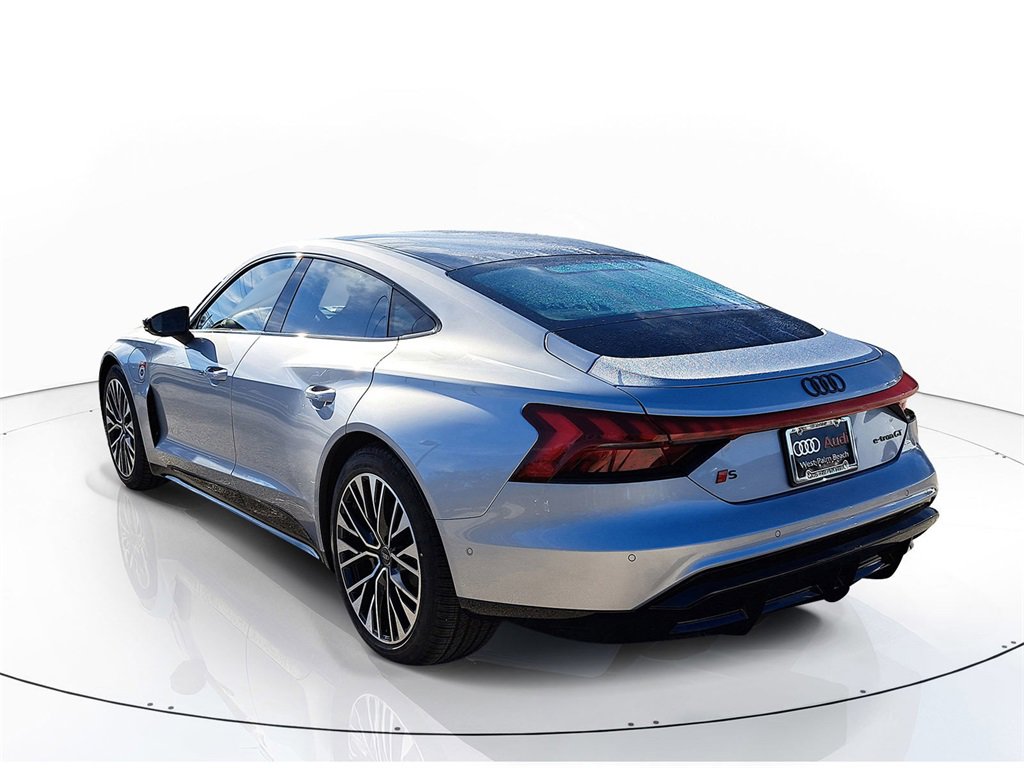 New 2026 Audi S e-tron GT Prestige image 3