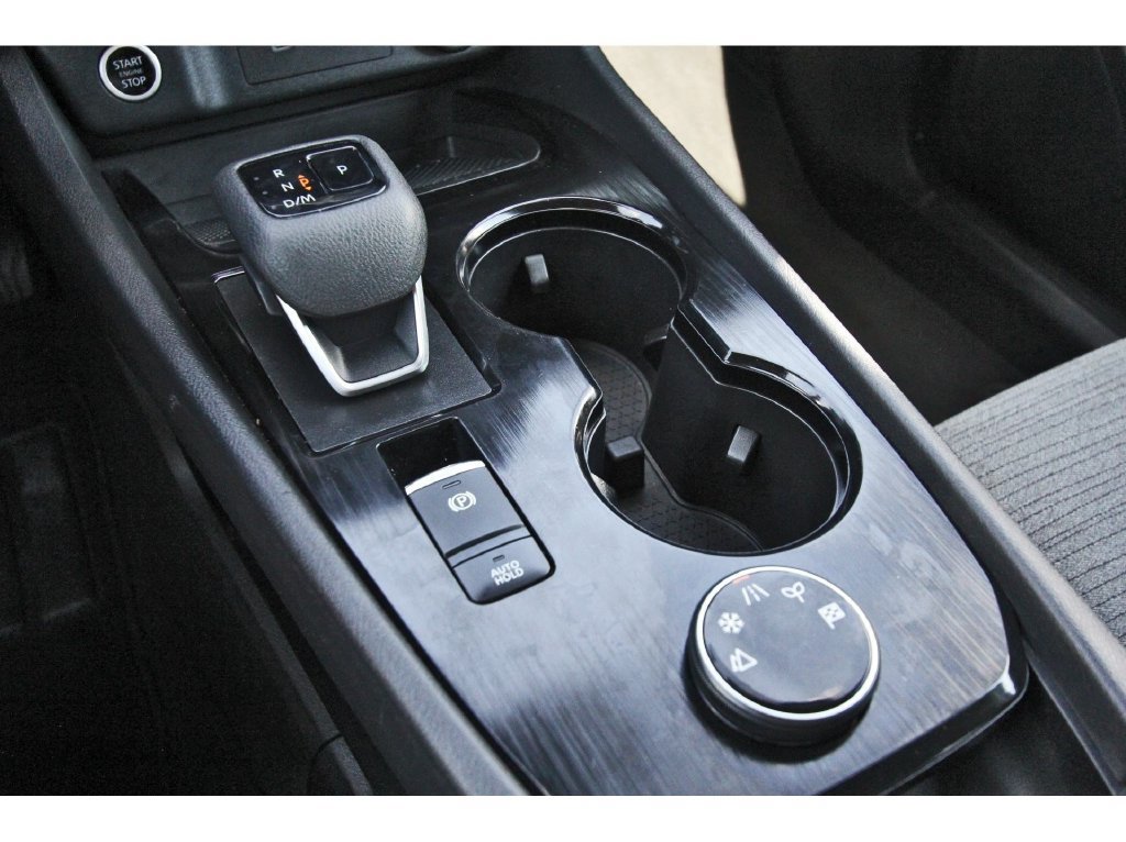 Used 2022 Nissan Rogue SV AWD/4WD image 30