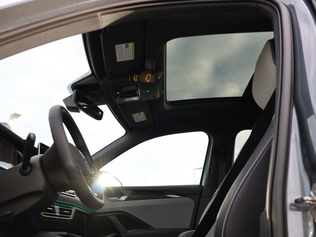 New 2026 Volkswagen Tiguan SE R-Line image 41