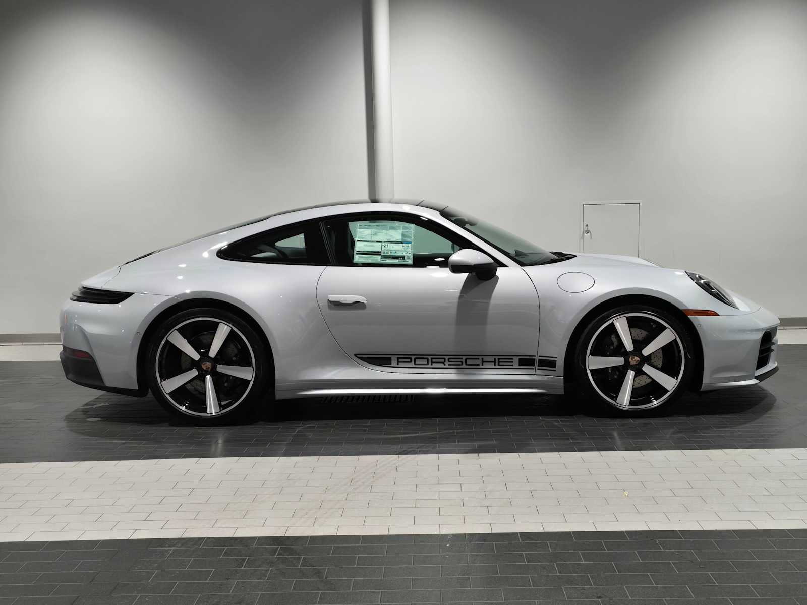 New 2026 Porsche 911 Carrera image 8