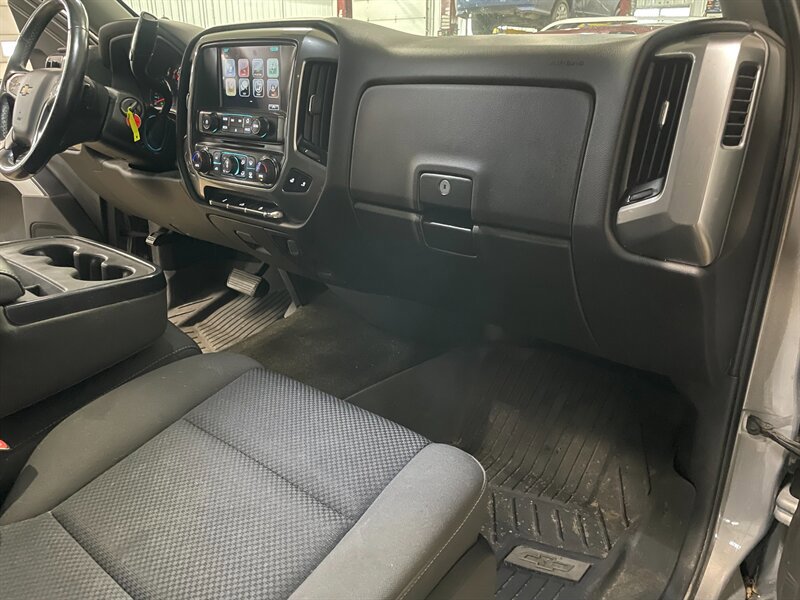 Used 2017 Chevrolet Silverado 1500 LT w/ All Star Edition AWD/4WD image 18