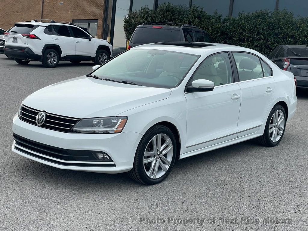 Used 2017 Volkswagen Jetta SEL FWD image 2