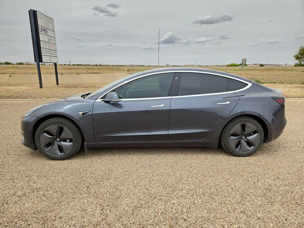 Used 2018 Tesla Model 3 Long Range RWD image 2