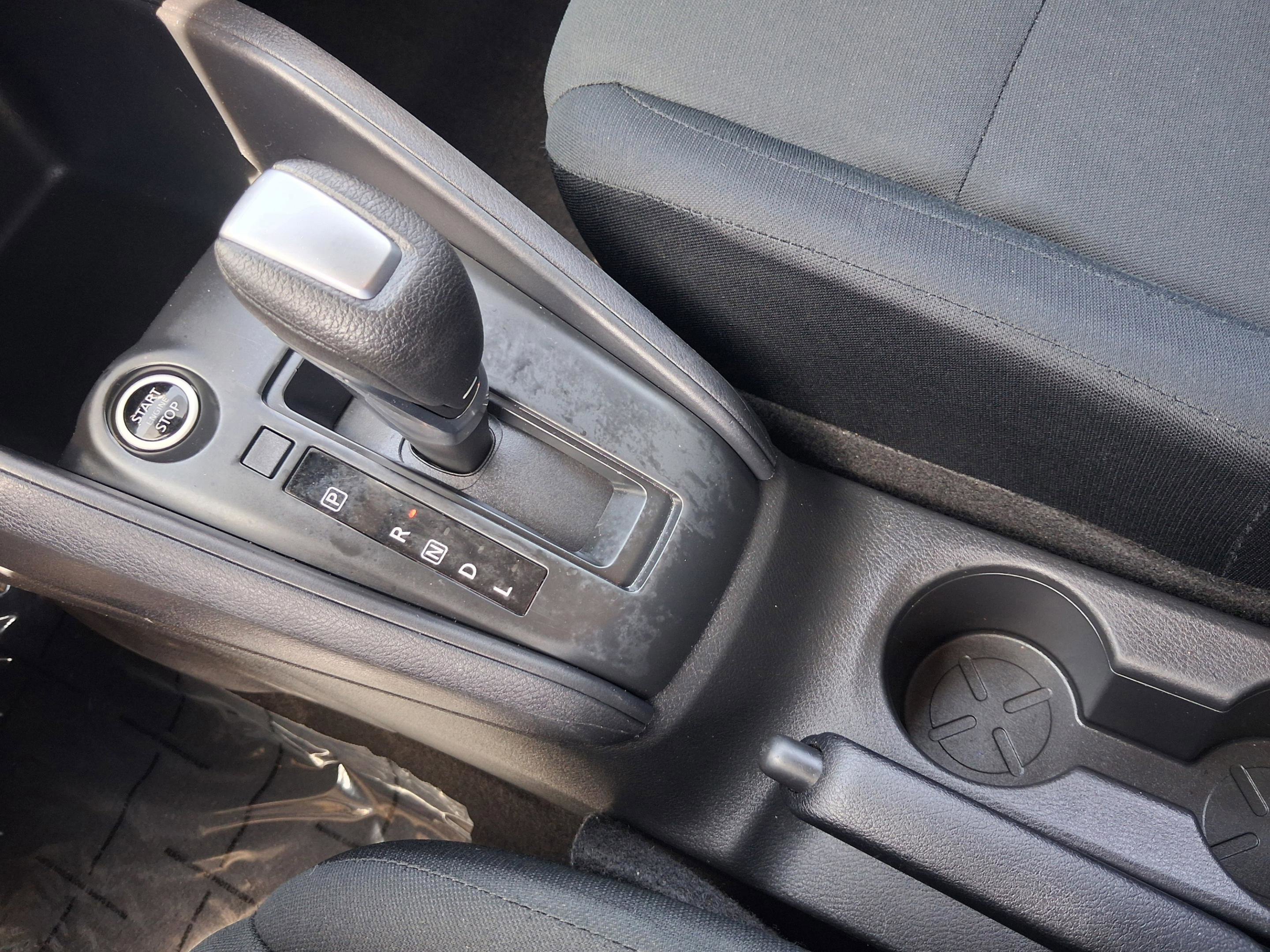 Used 2024 Nissan Kicks S image 21