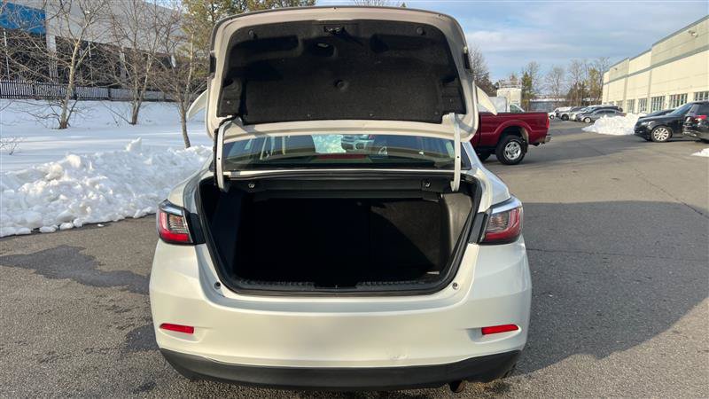 Used 2019 Toyota Yaris LE FWD image 29