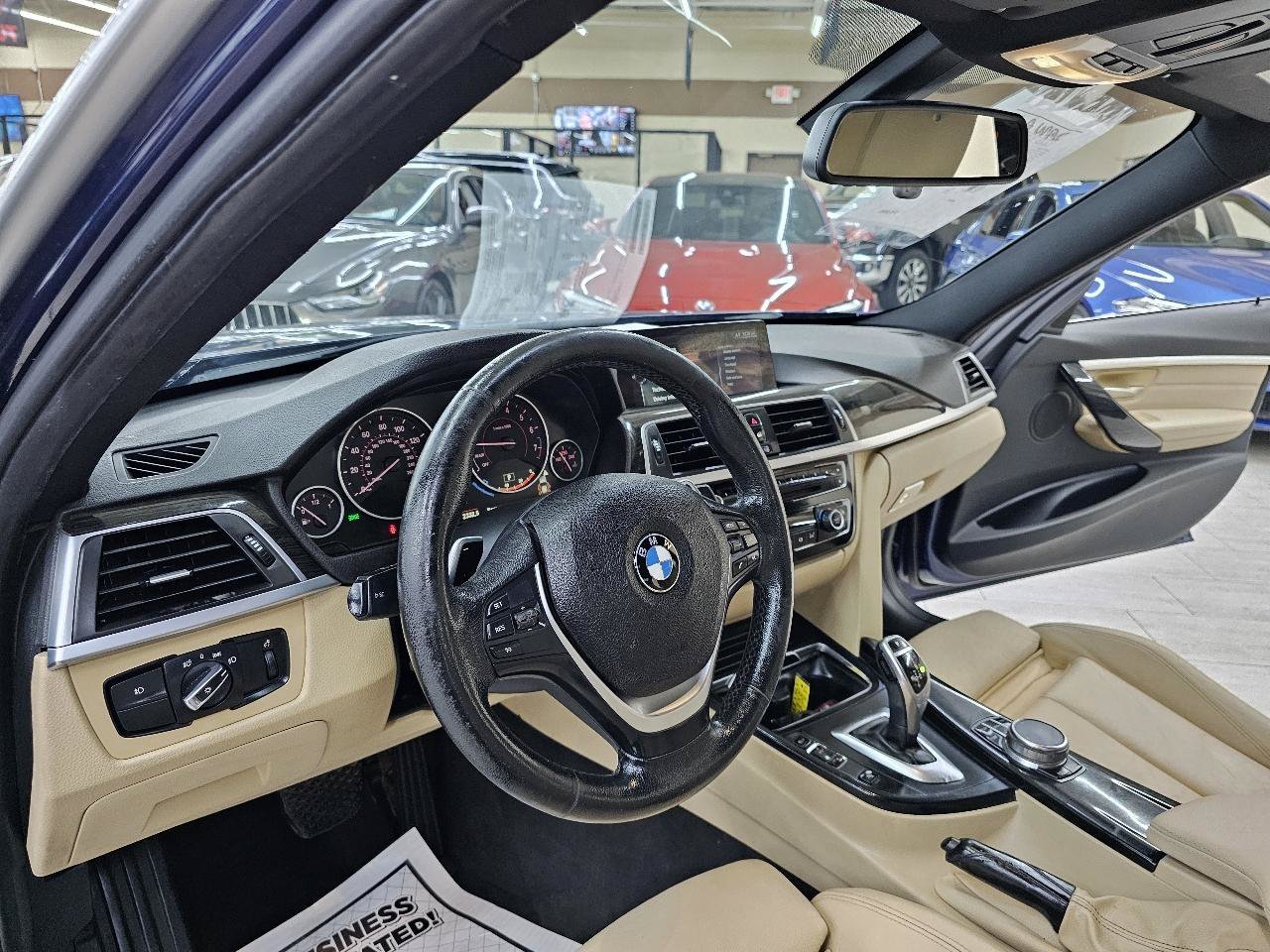 Used 2017 BMW 330i xDrive Sedan AWD/4WD image 18