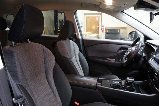 Used 2021 Nissan Rogue S FWD image 10