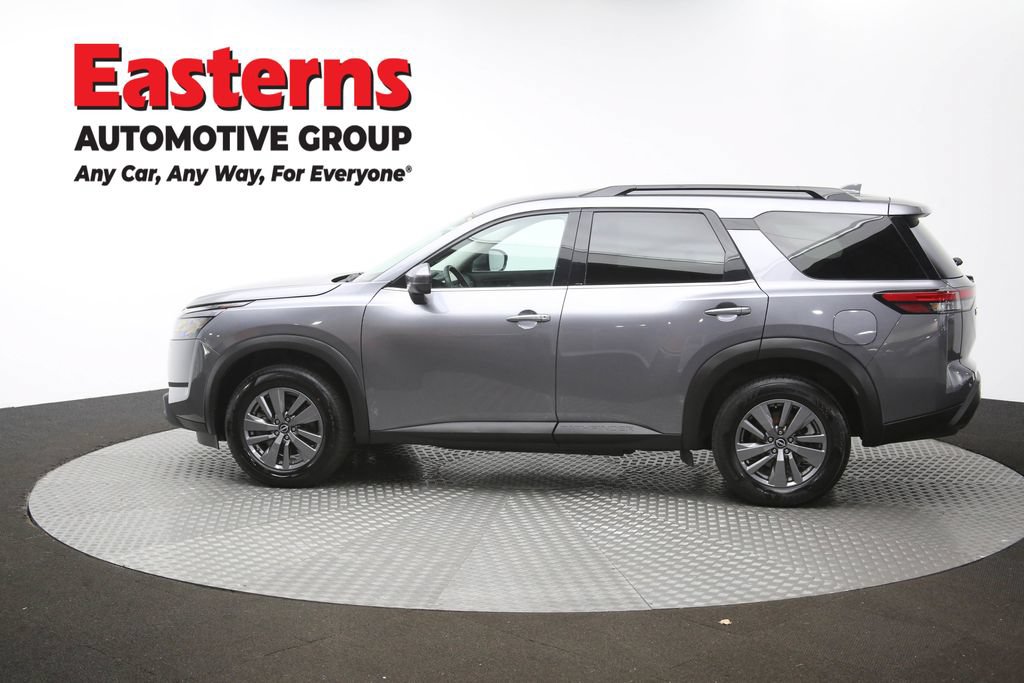 Used 2025 Nissan Pathfinder SV FWD image 61