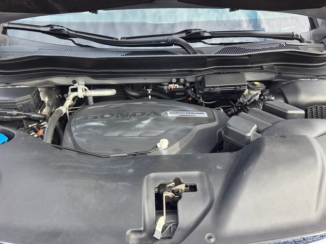 Used 2016 Honda Pilot Touring image 22