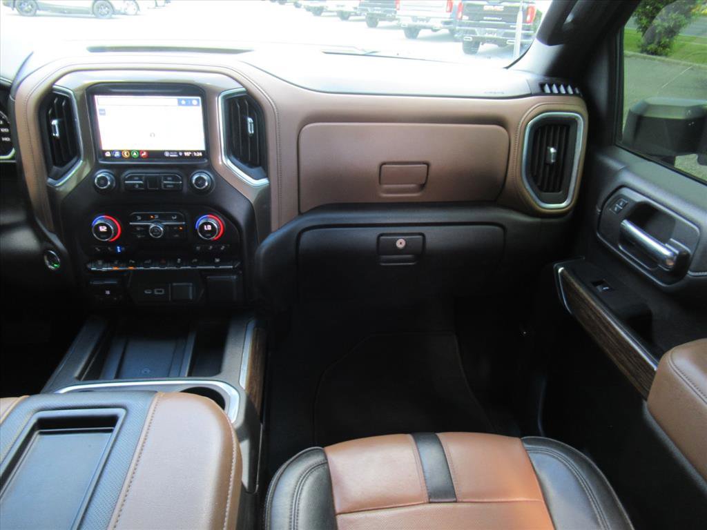 Used 2021 Chevrolet Silverado 3500 High Country image 16