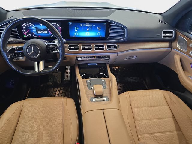 Used 2024 Mercedes-Benz GLS 450 4MATIC image 10