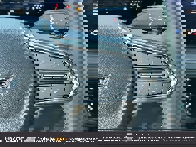 New 2026 Chevrolet Suburban Z71 image 14