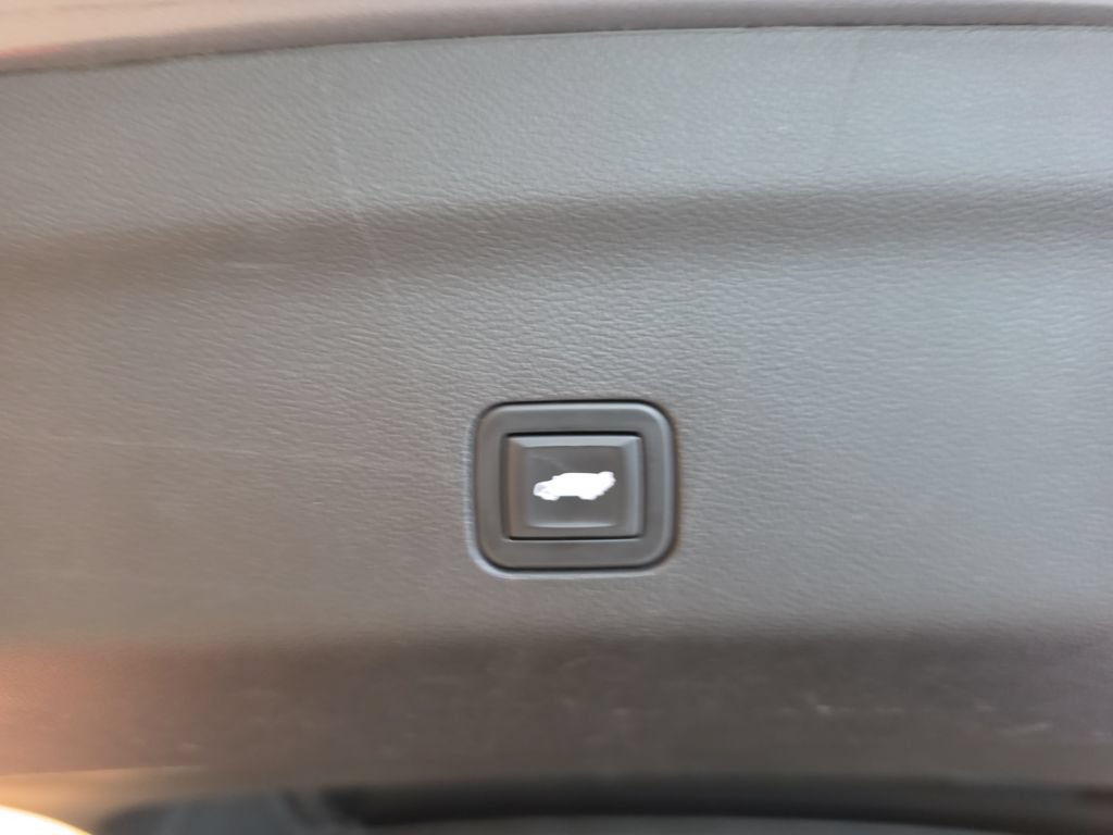 Used 2021 GMC Yukon AT4 w/ LPO, Illumination Package AWD/4WD image 42