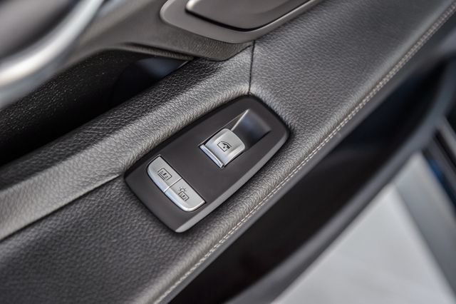 Used 2019 BMW 740i w/ M Sport Package RWD image 56