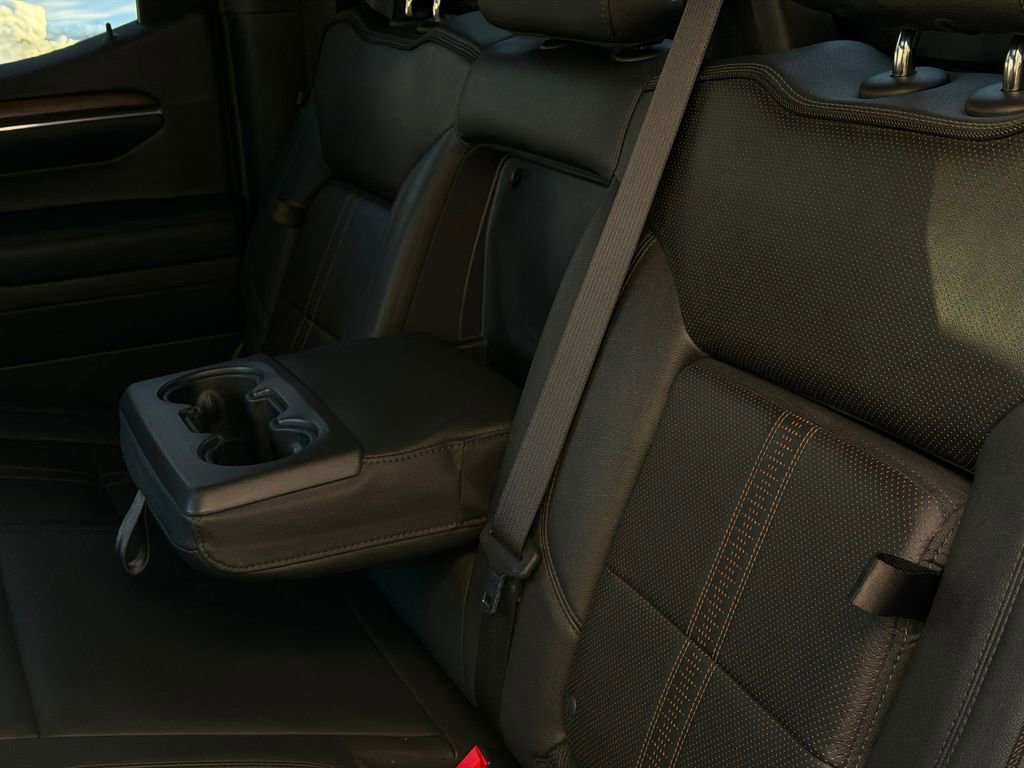 Used 2023 Chevrolet Silverado 1500 High Country image 18