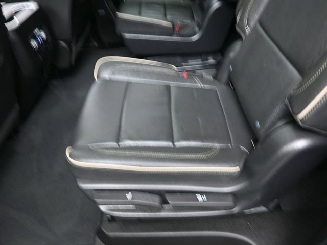 Used 2022 GMC Yukon XL SLT w/ SLT Premium Package AWD/4WD image 23