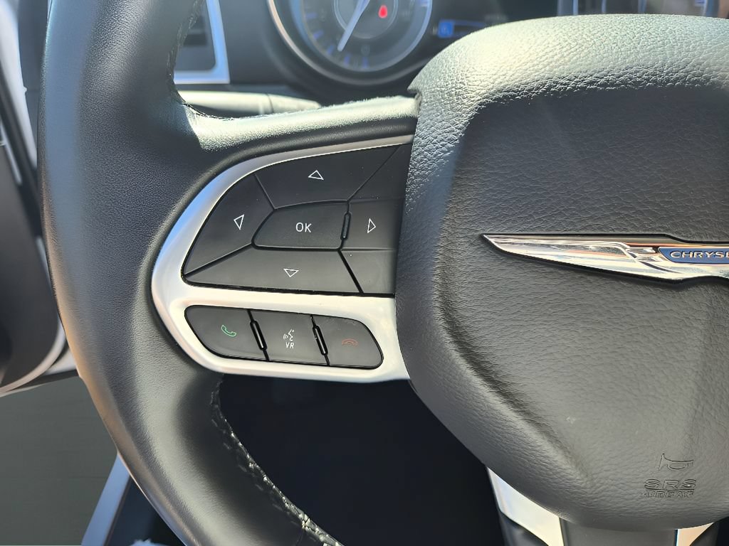 Used 2022 Chrysler 300 Touring L RWD image 14