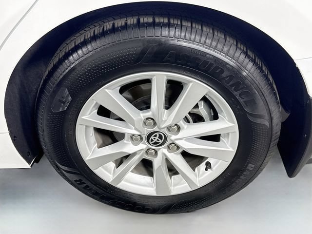 Certified 2026 Toyota Camry LE FWD image 31