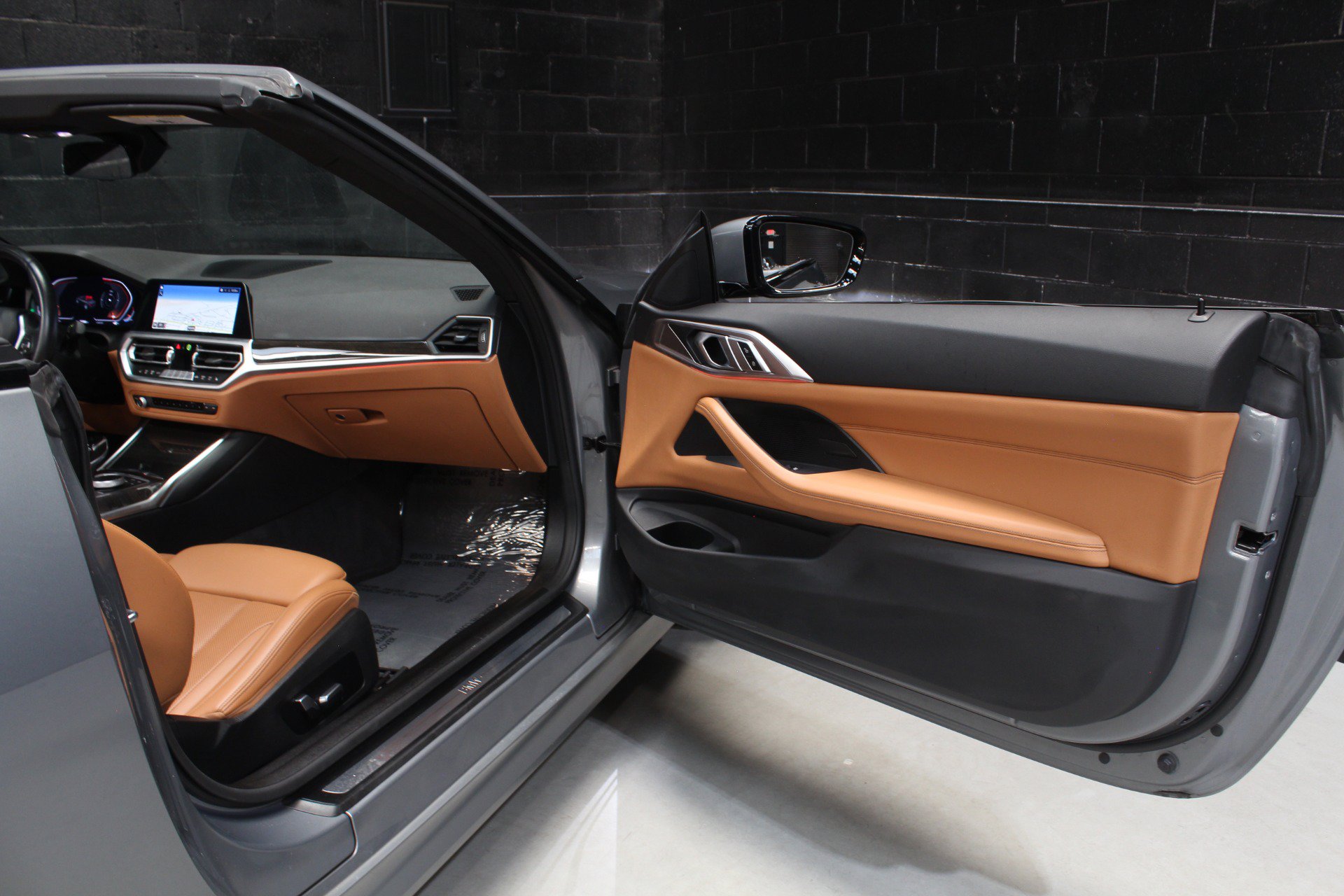 Used 2023 BMW 430i xDrive Convertible w/ Premium Package AWD/4WD image 30