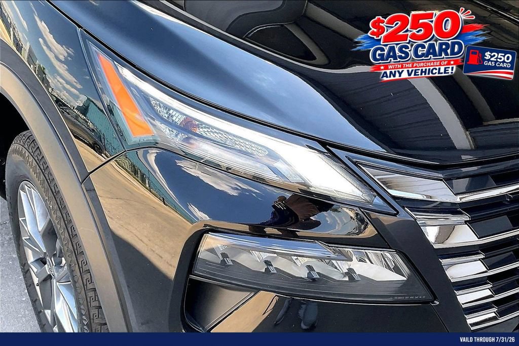 Used 2024 Nissan Rogue S FWD image 27