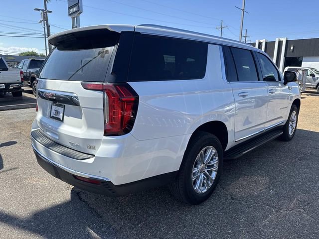 Used 2024 GMC Yukon XL SLT w/ SLT Luxury Package image 6