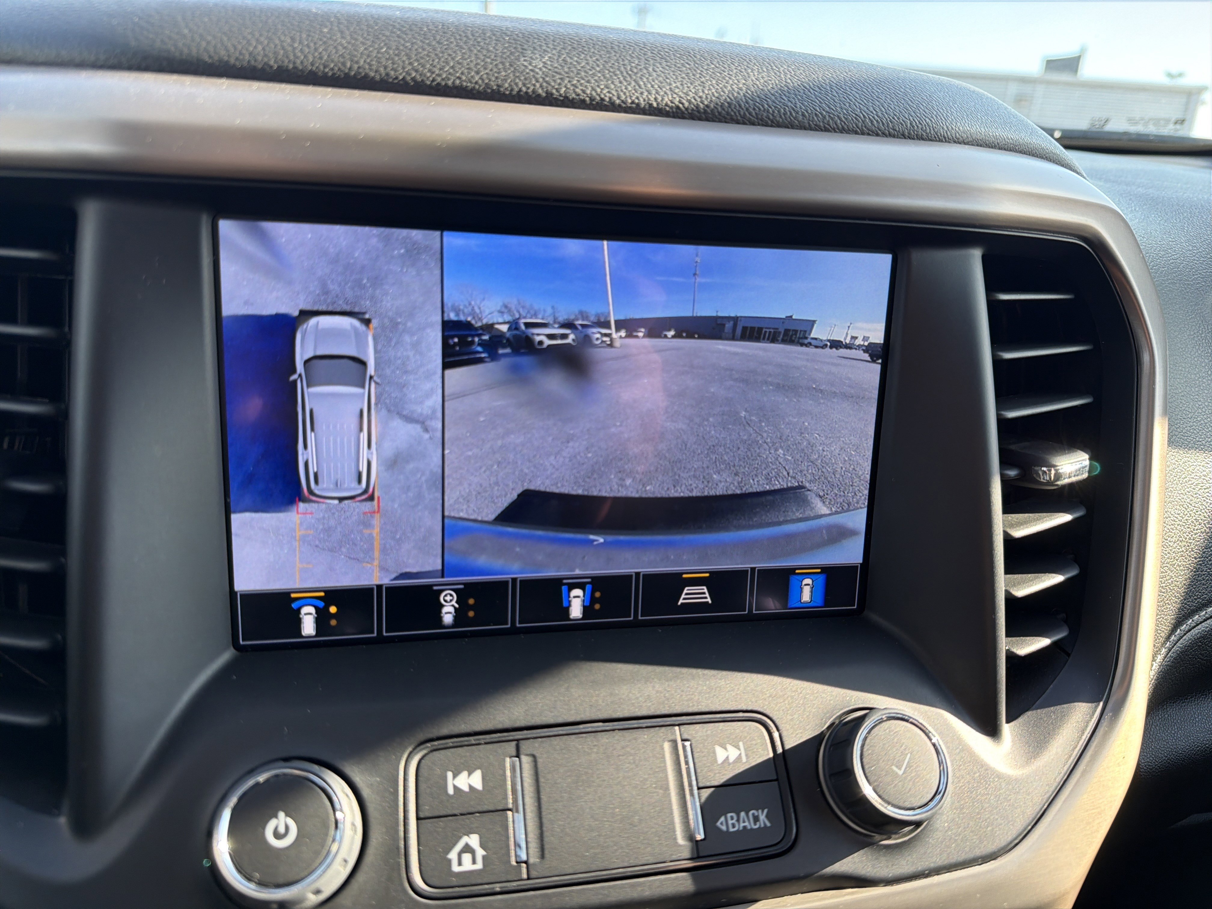 Used 2023 GMC Acadia Denali w/ Denali Technology Package image 23