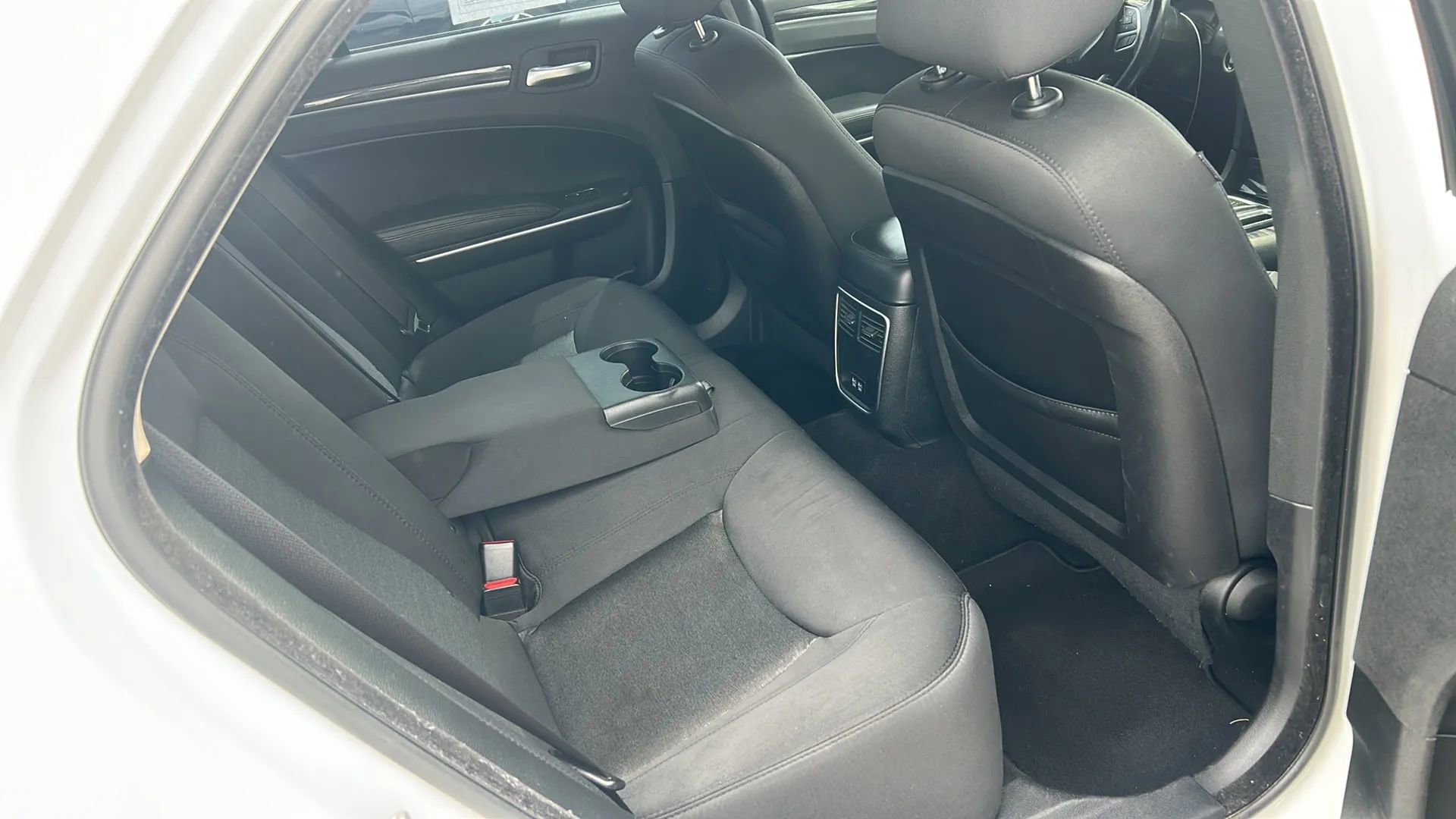 Used 2019 Chrysler 300 Touring w/ Sport Appearance Package RWD image 15