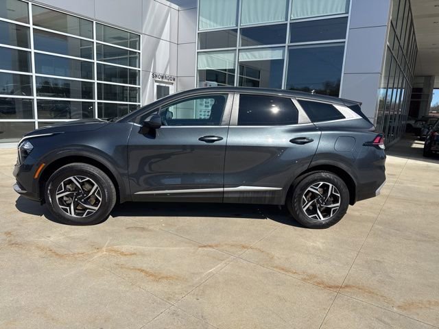 Used 2023 Kia Sportage LX AWD/4WD image 4