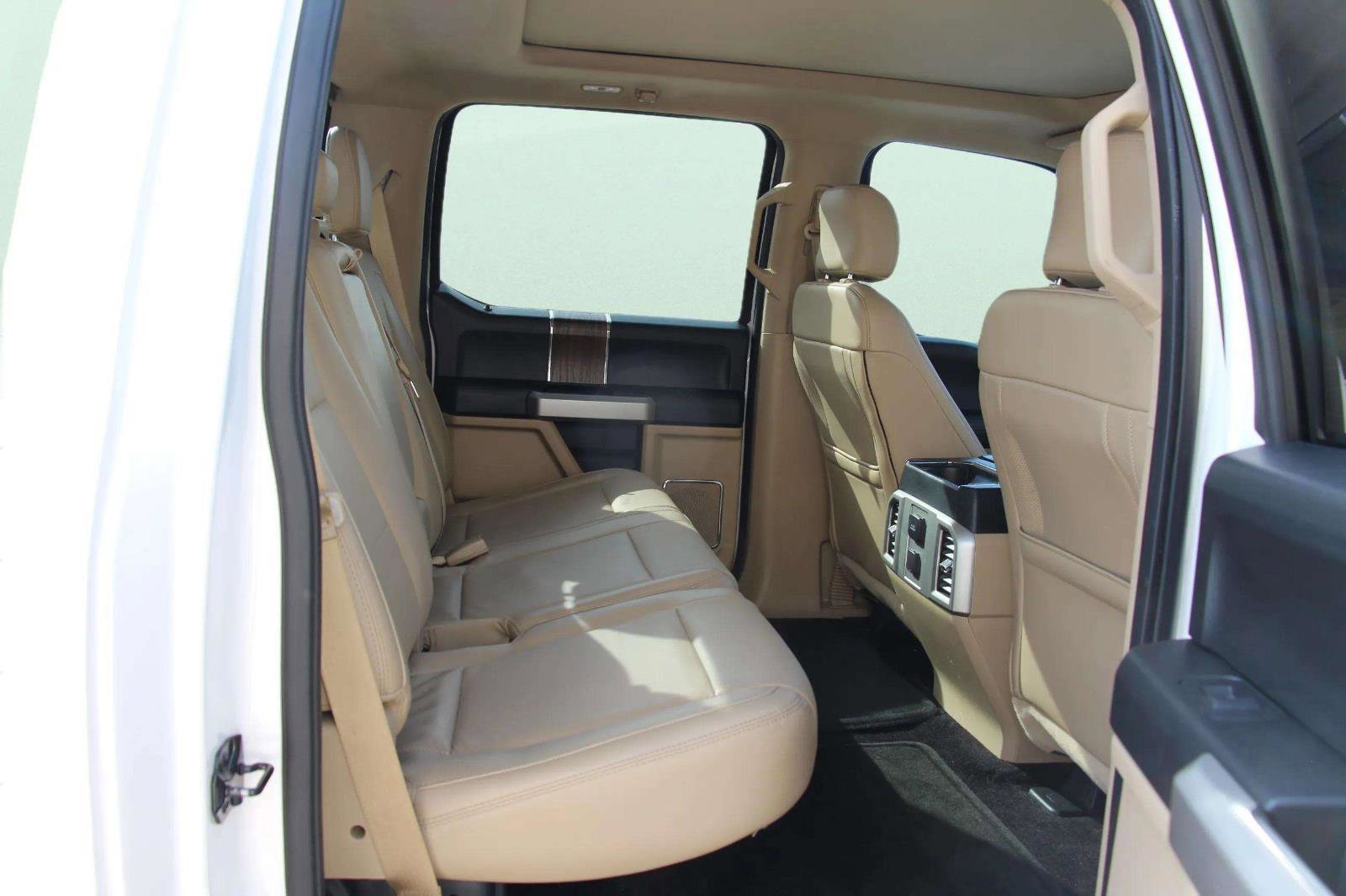 Used 2016 Ford F150 Lariat image 28