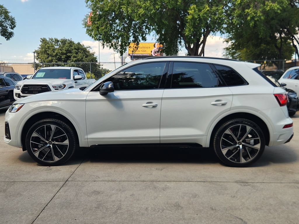 Certified 2024 Audi SQ5 Premium Plus w/ Premium Plus Package AWD/4WD image 7