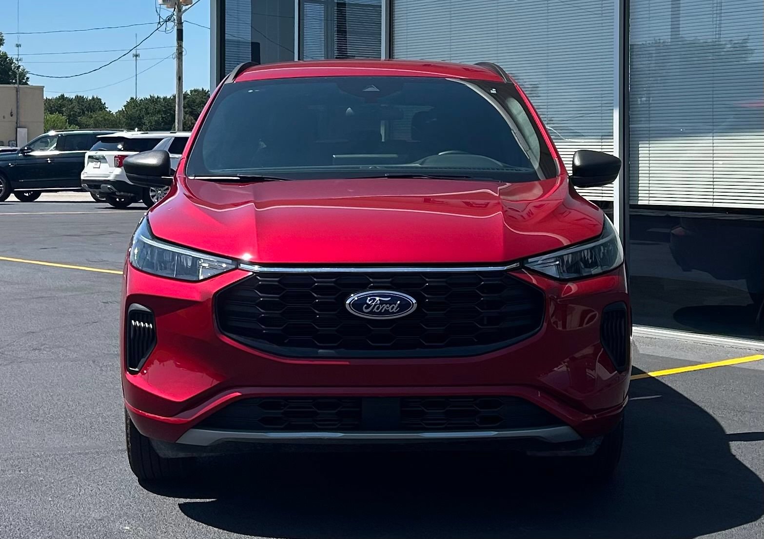 Used 2024 Ford Escape ST-Line w/ Tech Pack #1 AWD/4WD image 2