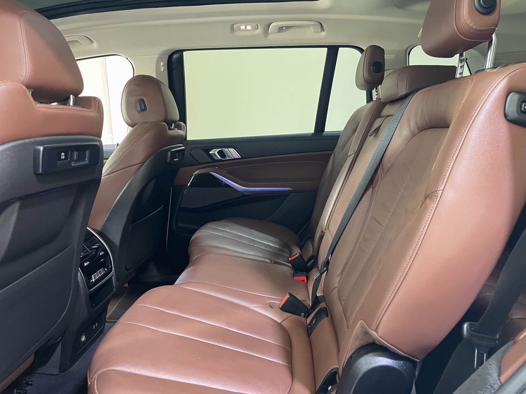 Used 2021 BMW X7 xDrive40i w/ Premium Package image 37