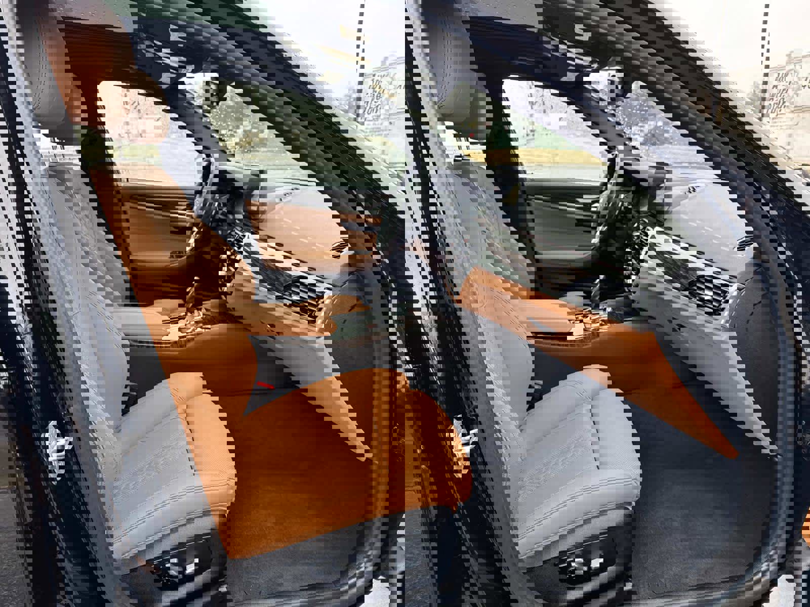 Used 2022 BMW 530i xDrive w/ Convenience Package image 16