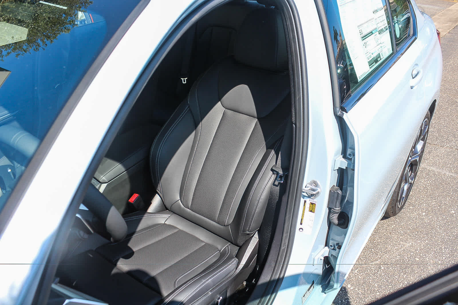 New 2026 BMW 330i Sedan w/ M Sport Package RWD image 25