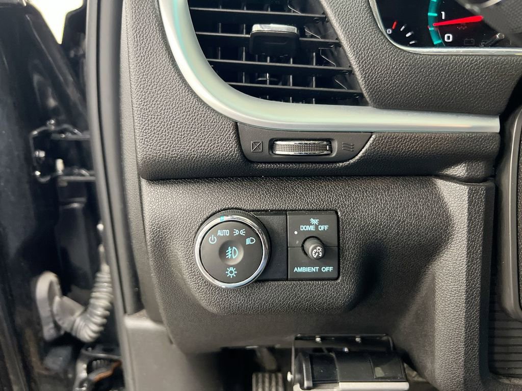 Used 2017 Chevrolet Traverse Premier AWD/4WD image 19