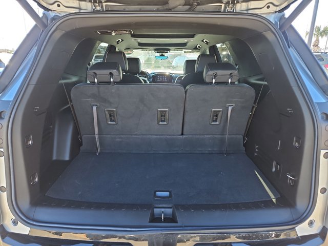 Used 2023 Chevrolet Traverse Premier w/ Redline Edition image 6