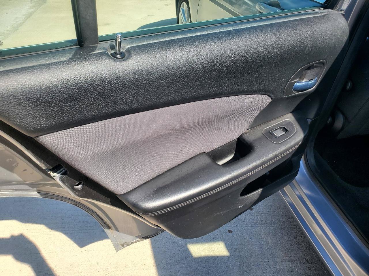 Used 2013 Chrysler 200 LX FWD image 13