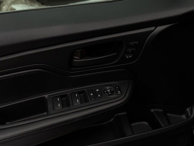 Used 2024 Honda Odyssey Sport image 11