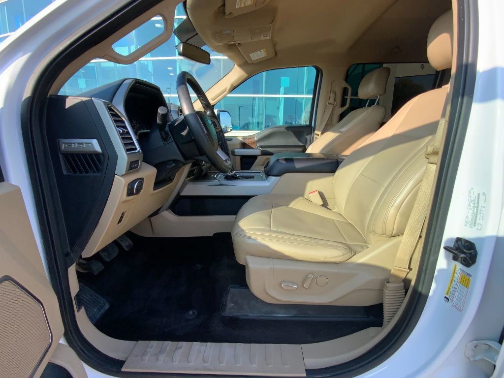 Used 2016 Ford F150 Lariat w/ Equipment Group 501A Mid image 9