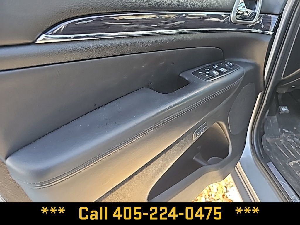 Used 2018 Jeep Grand Cherokee Overland w/ Jeep Active Safety Group image 26