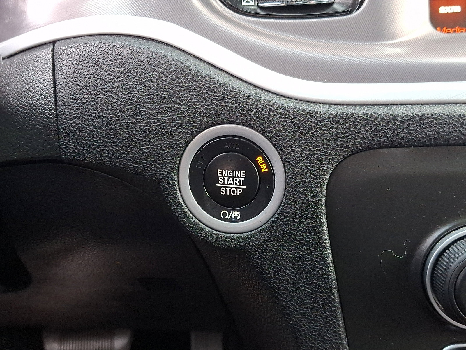 Used 2022 Dodge Charger SXT w/ Blacktop Package image 22