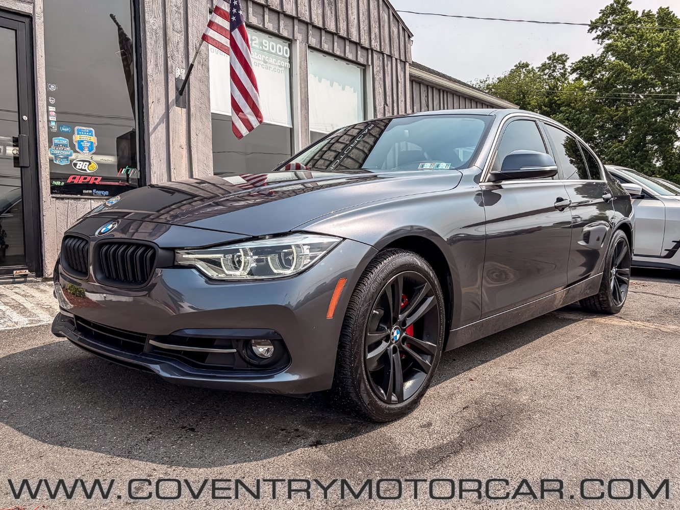 Used 2018 BMW 330i xDrive Sedan w/ Convenience Package AWD/4WD image 2