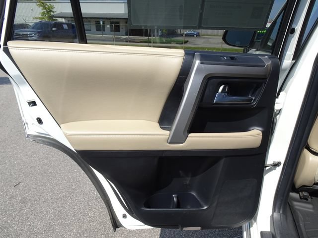 Used 2017 Toyota 4Runner Limited AWD/4WD image 15