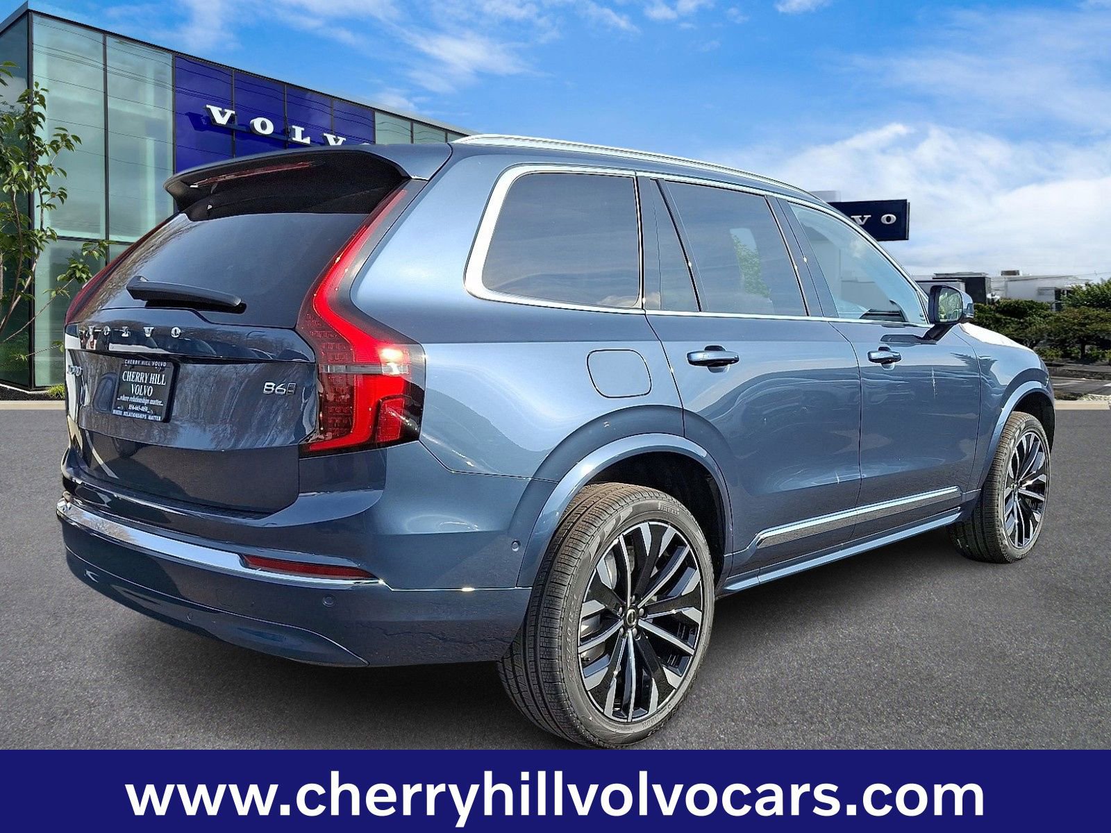 New 2026 Volvo XC90 B6 Ultra w/ Protection Package image 5