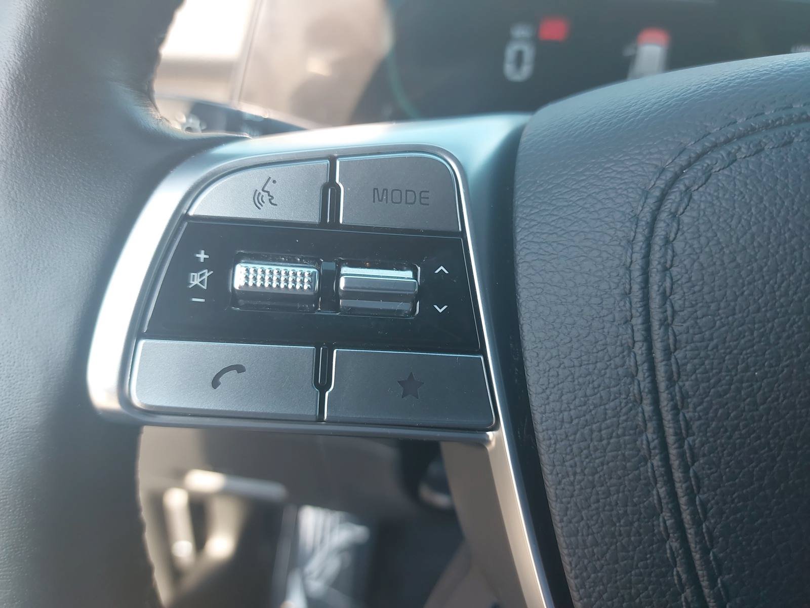 Used 2024 Kia Telluride EX X-Line AWD/4WD image 19