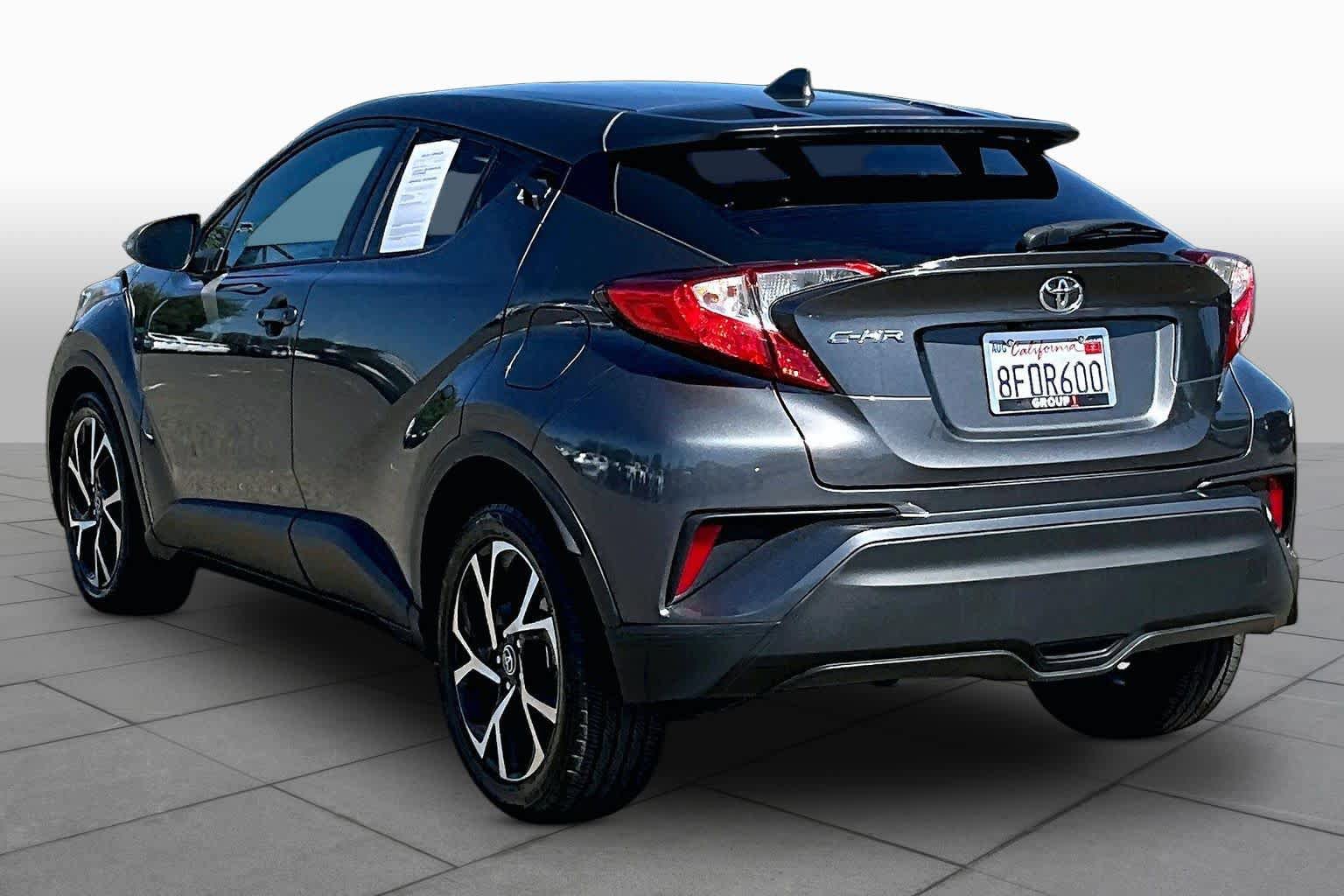 Used 2018 Toyota C-HR XLE FWD image 11