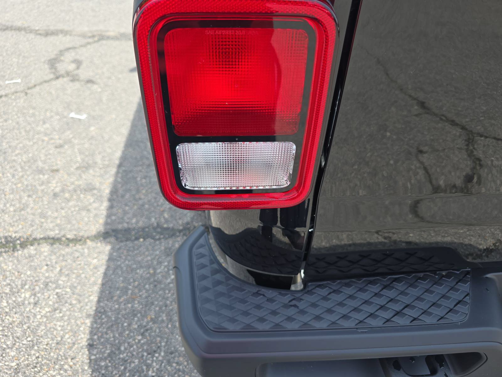 New 2026 Jeep Gladiator Sport AWD/4WD image 34