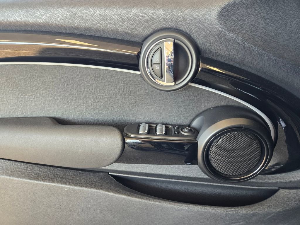 Used 2024 MINI Cooper S image 36